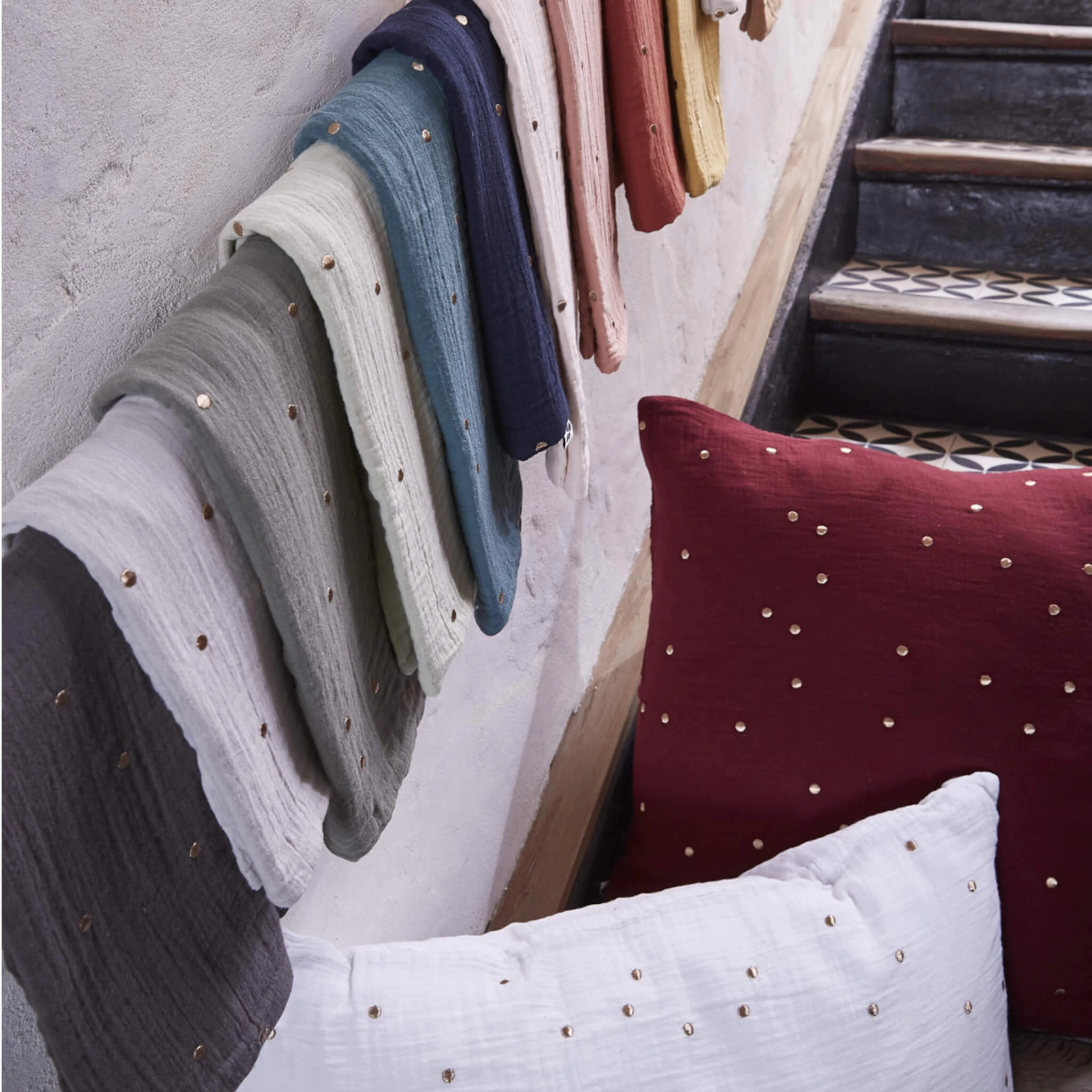 Taie D'oreiller à Pois Brodés Double Gaze De Coton Kaki – Image 4