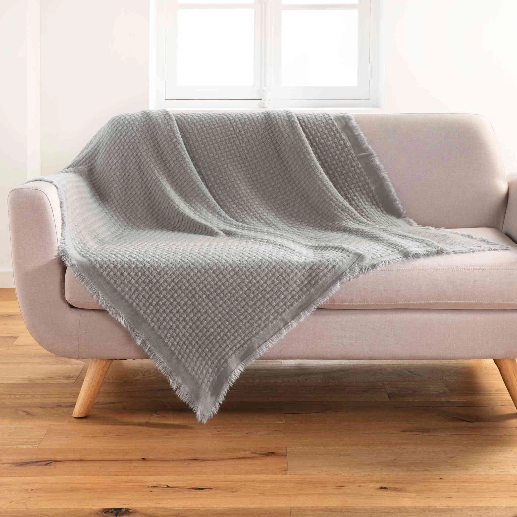 Plaid à Franges Acrylique Coraline 125x150 Cm – Image 2