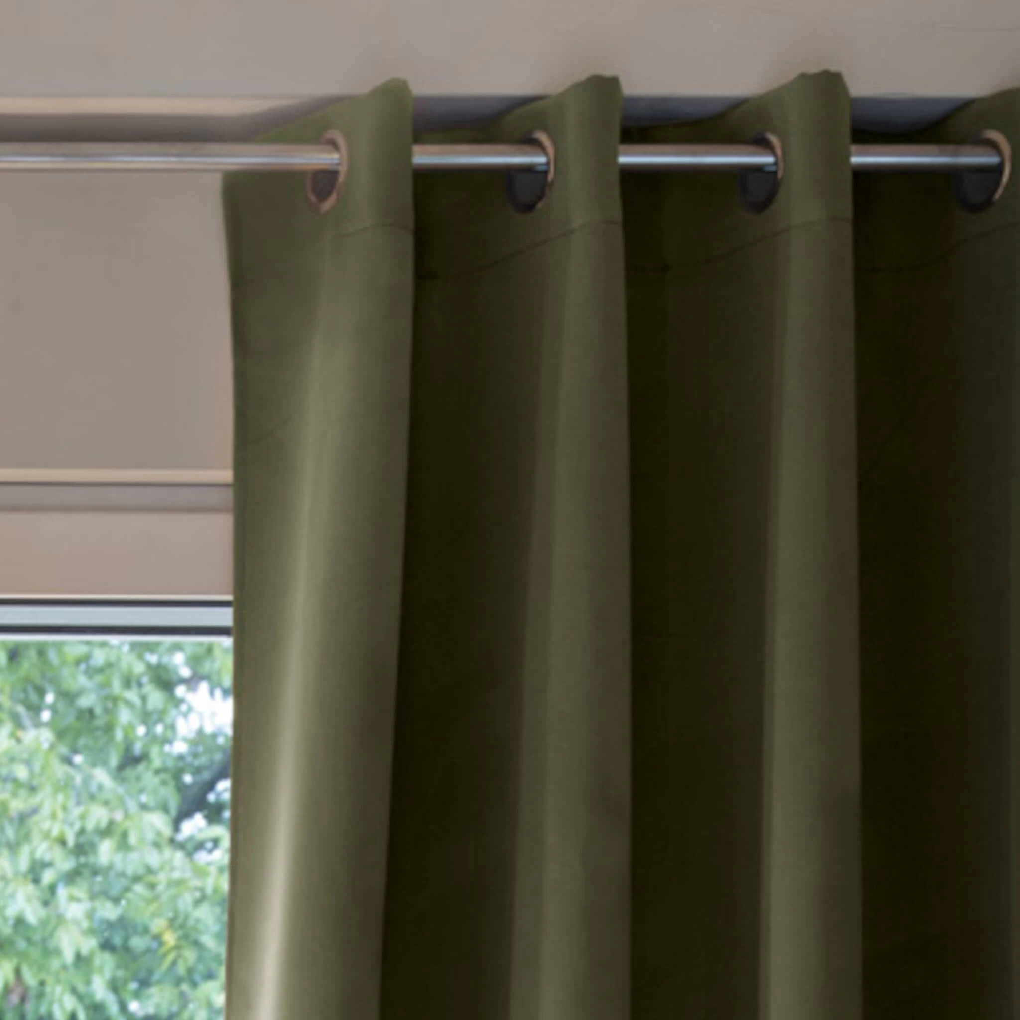 Rideau Occultant Thermique à œillets 140x180 – Image 9