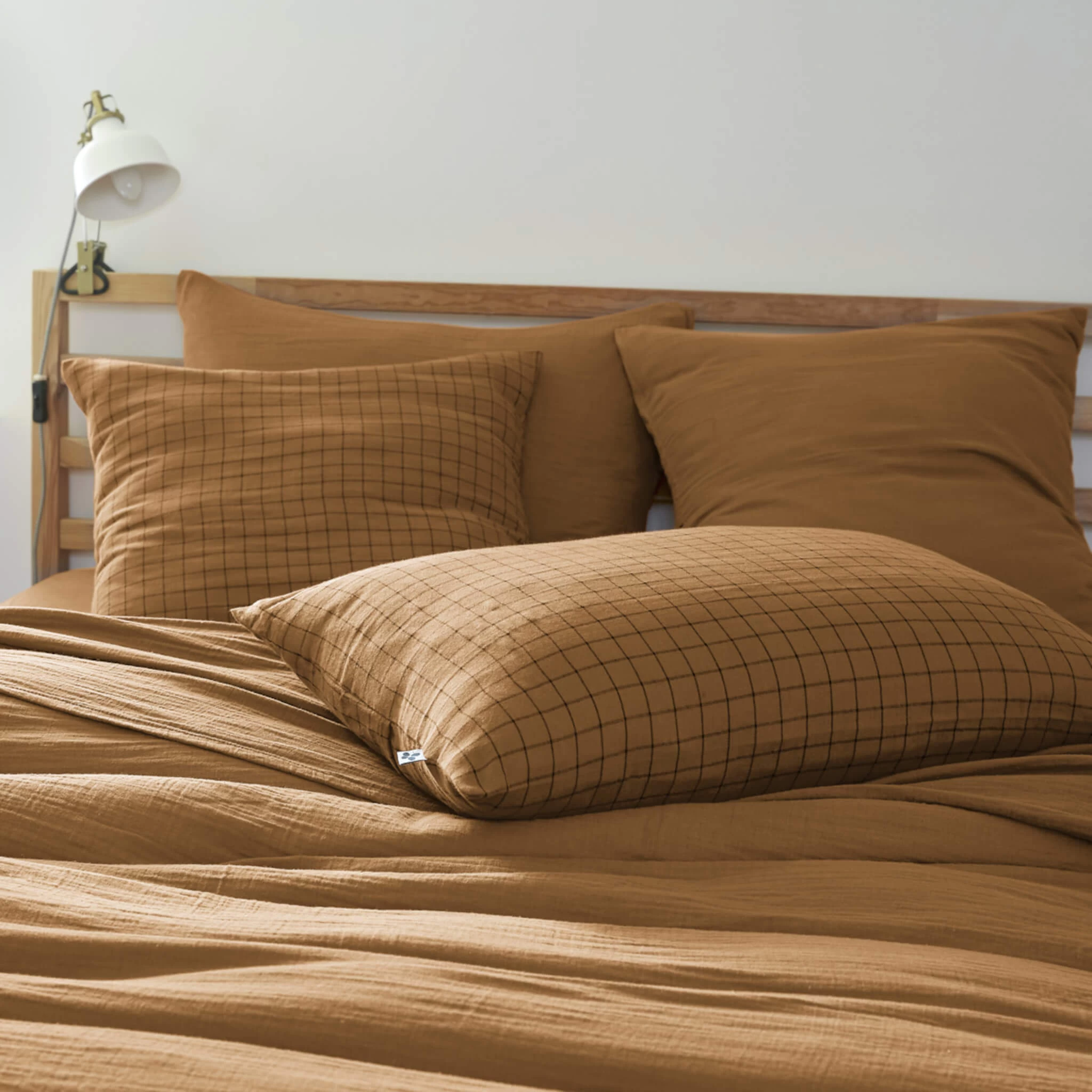 Taie D'oreiller Ă Carreaux Double Gaze De Coton Marron